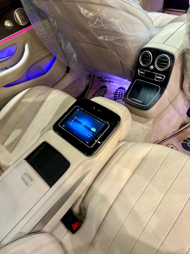 Second-hand 2022 Mercedes-Benz E-Class Exclusive E 220d BSVI for sale in New Delhi-5