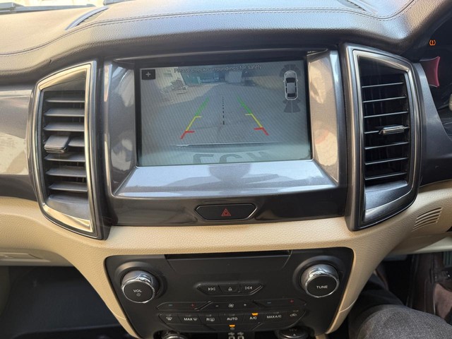 Second-hand 2018 Ford Endeavour 3.2 Titanium AT 4X4 for sale in New Delhi-12