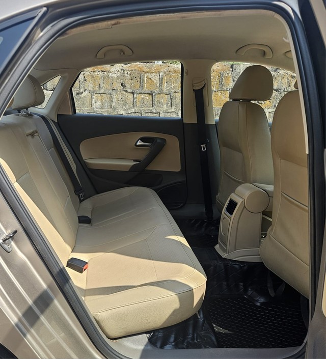 Second-hand 2015 Volkswagen Vento 1.2 TSI Highline AT for sale in Pune-11