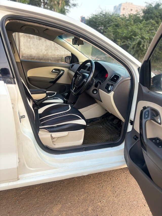 Second-hand 2013 Volkswagen Vento Diesel Highline for sale in Miraj-10