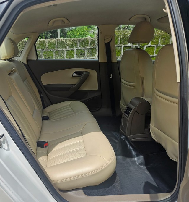 Second-hand 2015 Skoda Rapid 1.5 TDI AT Ambition for sale in Pune-13