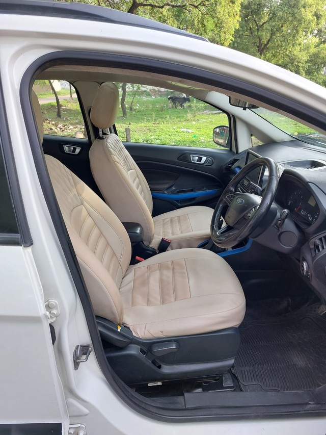Second-hand 2018 Ford Ecosport 1.5 Diesel Titanium Plus BSIV for sale in Dewas-11