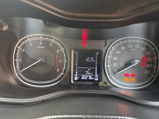 Second-hand 2021 Maruti Vitara Brezza LXI for sale in New Delhi-9