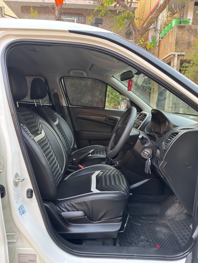 Second-hand 2021 Maruti Vitara Brezza LXI for sale in New Delhi-11