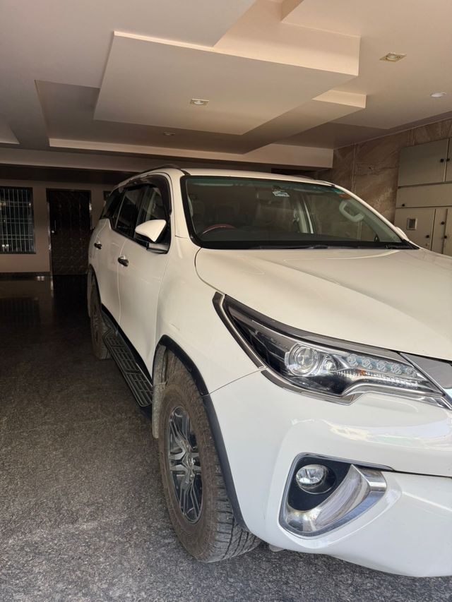 Toyota Fortuner 2.7 2WD MT BSIV Second-hand 2017 Toyota Fortuner 2.7 2WD MT BSIV for sale in New Delhi