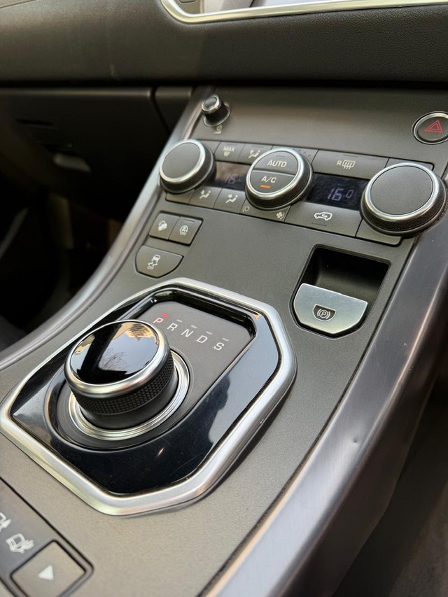 Second-hand 2019 Land Rover Range Rover Evoque 2.0 TD4 HSE Dynamic for sale in Hyderabad-17