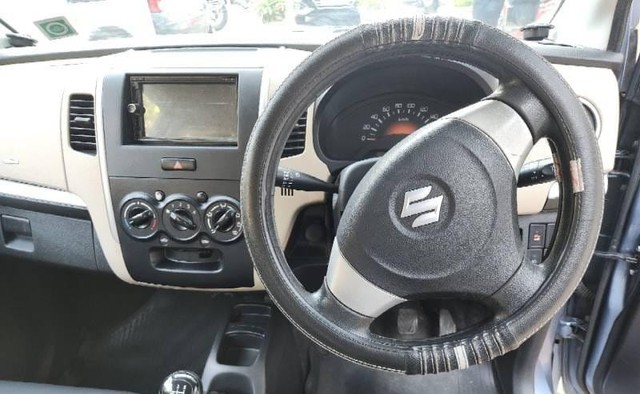 Second-hand 2019 Maruti Wagon R LXI CNG for sale in Mumbai-5
