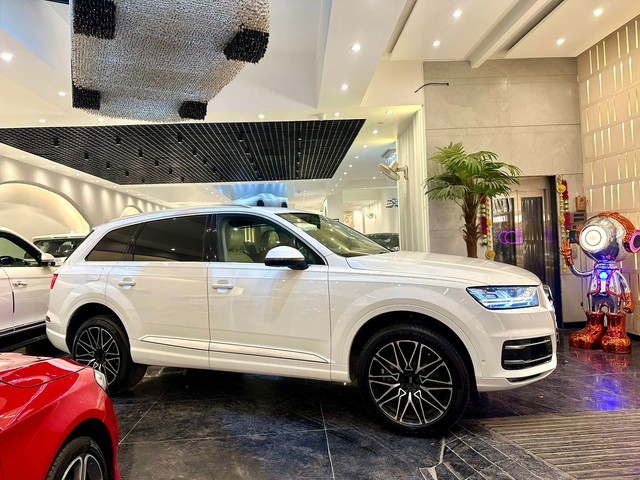 Audi Q7 45 TDI Quattro Technology Second-hand 2017 Audi Q7 45 TDI Quattro Technology for sale in New Delhi-12