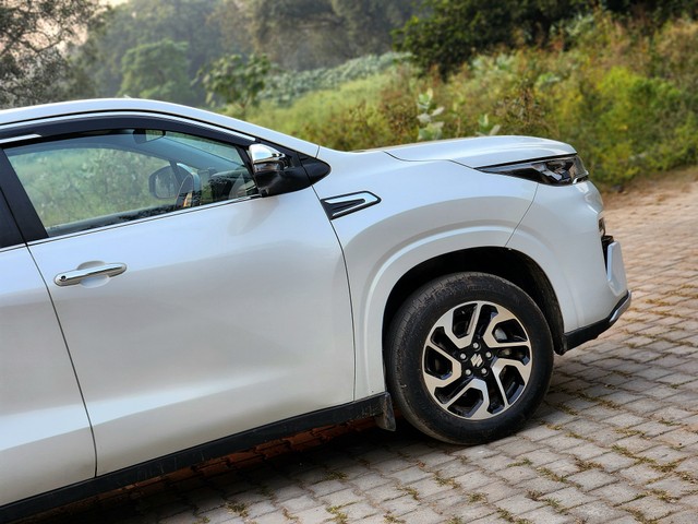 Second-hand 2024 Maruti Invicto Zeta Plus 7Str for sale in New Delhi-12