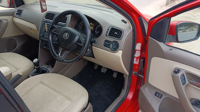 Second-hand 2015 Skoda Rapid 1.5 TDI Ambition for sale in Jaipur-9