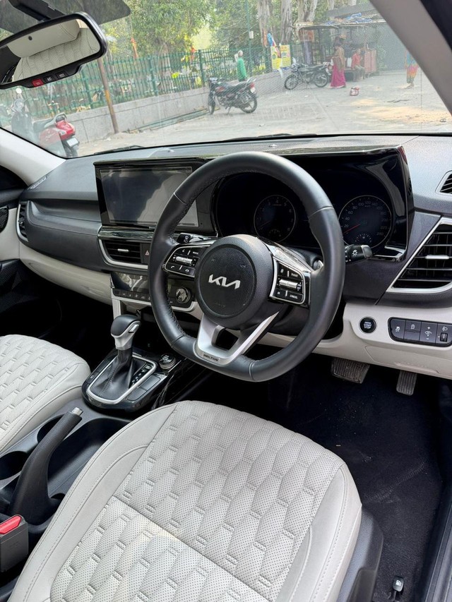 Second-hand 2023 Kia Seltos HTX IVT for sale in New Delhi-6
