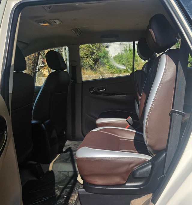 Second-hand 2015 Toyota Innova 2.5 VX (Diesel) 7 Seater for sale in Pune-13