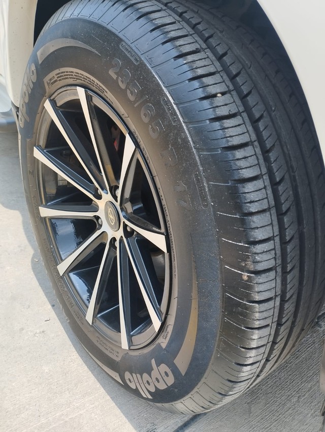 Second-hand 2022 Mahindra Scorpio S5 for sale in New Delhi-5