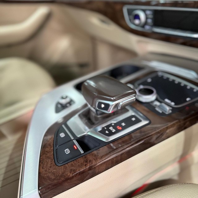 Audi Q7 45 TDI Quattro Premium Plus Second-hand 2018 Audi Q7 45 TDI Quattro Premium Plus for sale in Hyderabad-7