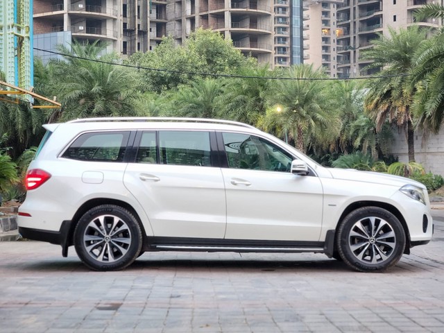 Second-hand 2019 Mercedes-Benz GLS 350d 4MATIC for sale in New Delhi-8