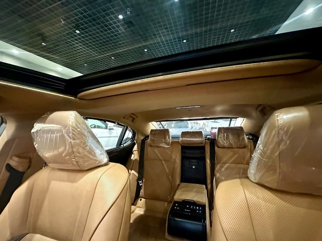 Second-hand 2022 Lexus ES 300h Exquisite for sale in New Delhi-13