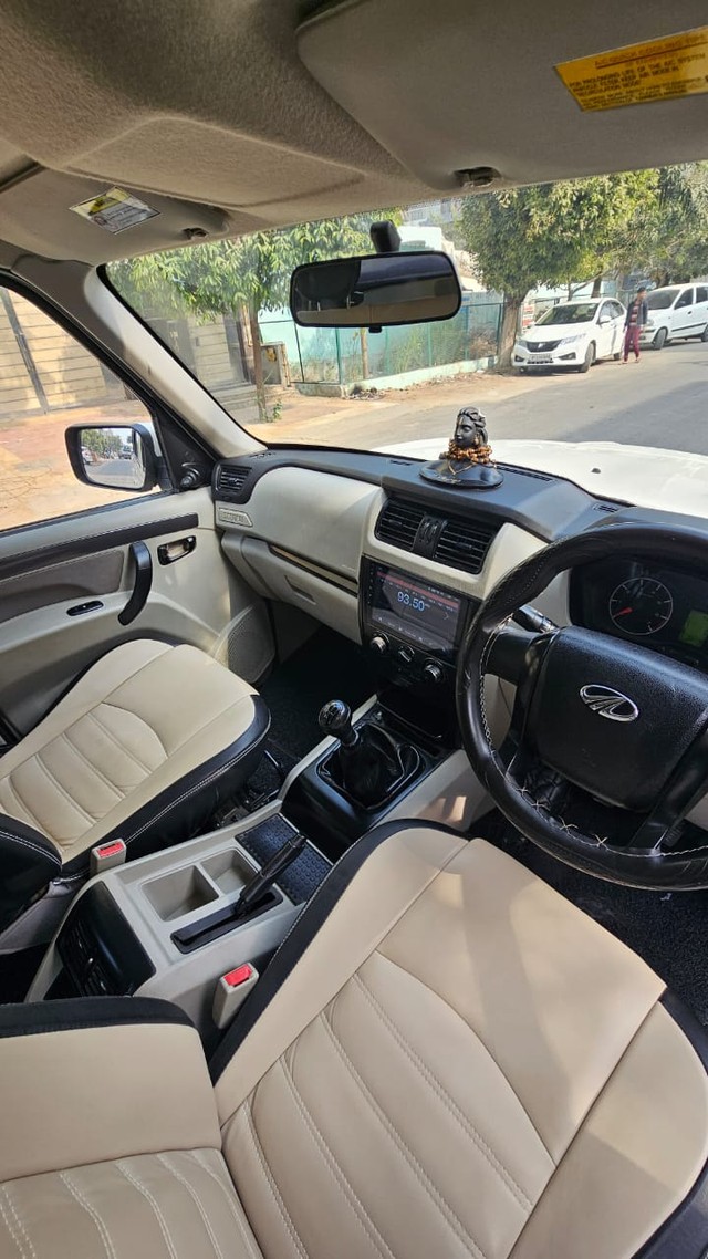 Second-hand 2020 Mahindra Scorpio S5 for sale in New Delhi-4