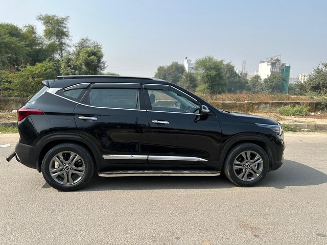 Second-hand 2022 Kia Seltos HTX G for sale in New Delhi-1