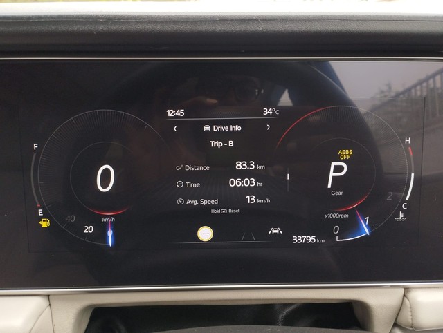 Second-hand 2024 Mahindra XUV700 AX7 7Str AT for sale in New Delhi-17