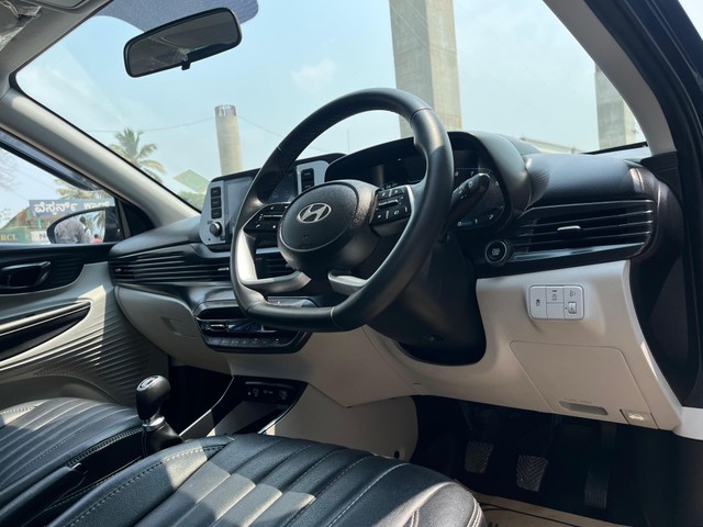 Hyundai i20 Asta Second-hand 2024 Hyundai i20 Asta for sale in Bangalore-11
