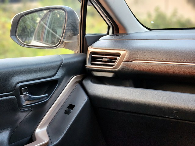 Second-hand 2024 Maruti Invicto Zeta Plus 7Str for sale in New Delhi-28