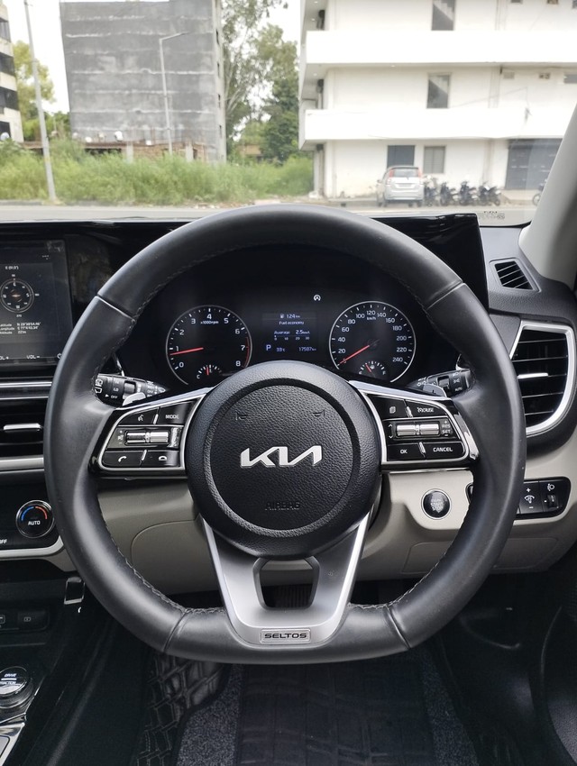 Second-hand 2023 Kia Seltos HTX IVT for sale in New Delhi-20