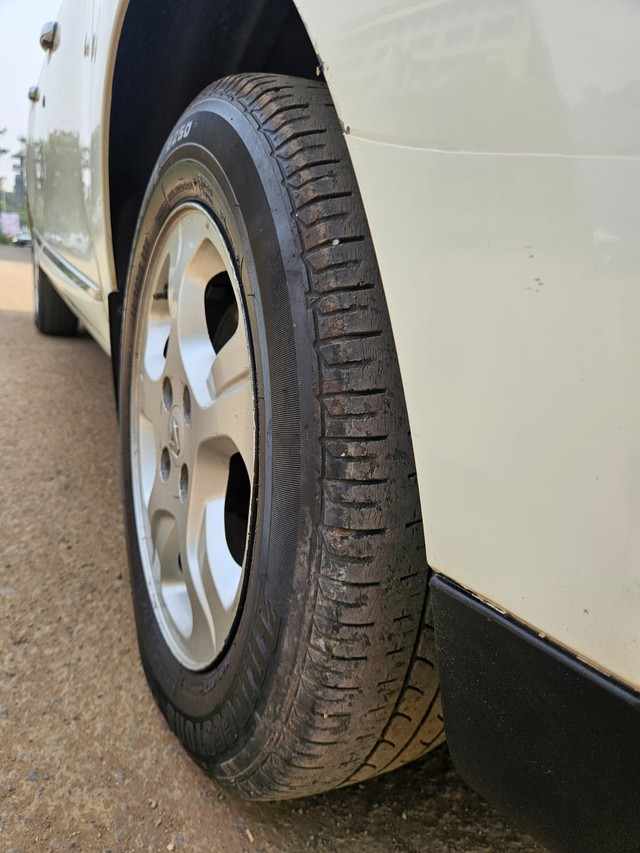 Second-hand 2015 Renault Lodgy Stepway 85PS RXZ 8S for sale in Kolhapur-8