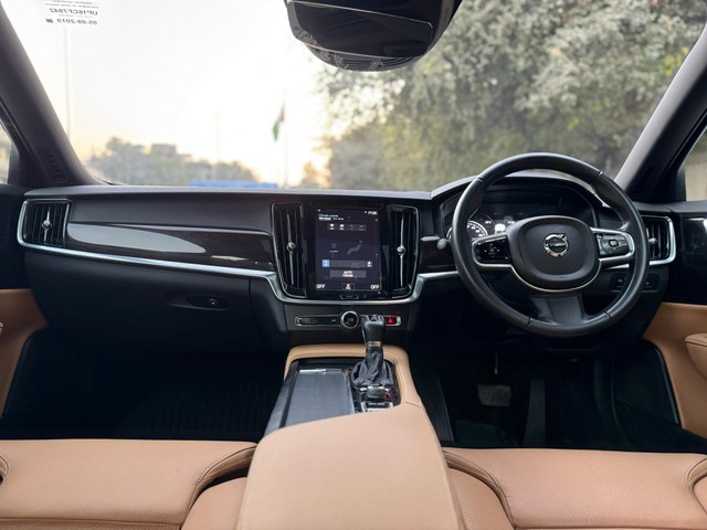Second-hand 2019 Volvo S90 D4 Inscription BSIV for sale in New Delhi-3
