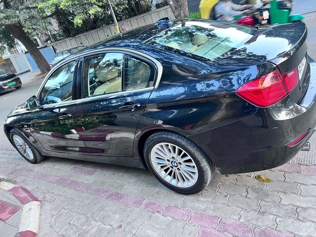 Second-hand 2013 BMW 3 Series 320d Luxury Line for sale in Bangalore-5