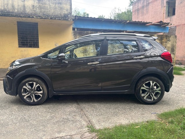 Second-hand 2017 Honda WR-V i-VTEC VX for sale in New Delhi-2