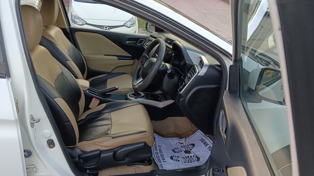 Second-hand 2018 Honda City i-VTEC V for sale in Jaipur-9