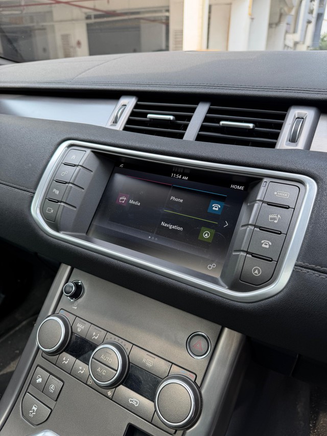 Second-hand 2019 Land Rover Range Rover Evoque 2.0 TD4 HSE Dynamic for sale in Hyderabad-12