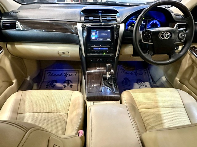 Toyota Camry Hybrid Second-hand 2016 Toyota Camry Hybrid for sale in New Delhi-15