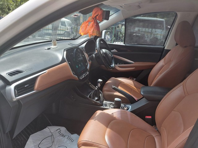 Second-hand 2021 MG Hector Plus Sharp Diesel MT for sale in New Delhi-7