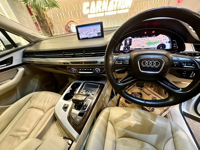 Audi Q7 45 TDI Quattro Technology Second-hand 2017 Audi Q7 45 TDI Quattro Technology for sale in New Delhi-5