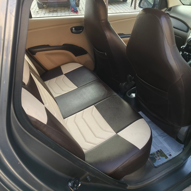 Second-hand 2011 Hyundai i10 Magna for sale in Chandigarh-11