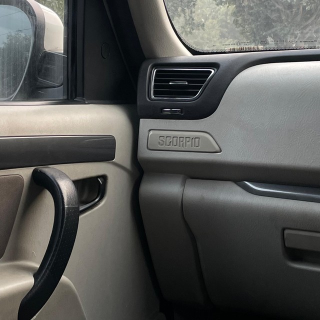 Second-hand 2019 Mahindra Scorpio S9 BSIV for sale in New Delhi-6