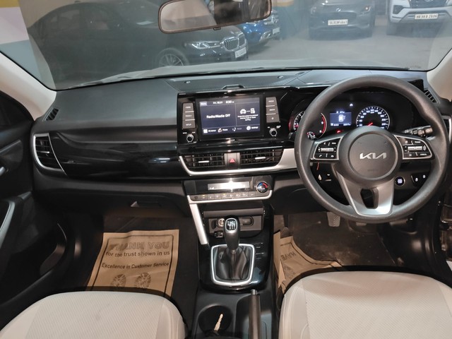 Second-hand 2023 Kia Seltos HTK Plus Diesel iMT for sale in New Delhi-7