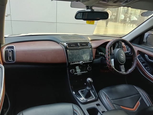 Second-hand 2022 Hyundai Alcazar Platinum 7-Seater Diesel BSVI for sale in Jeypore-1