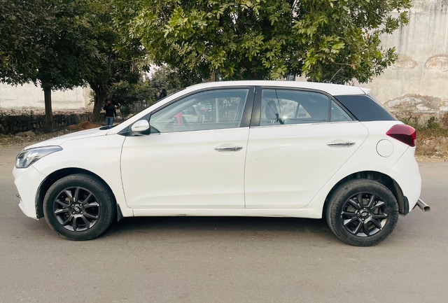 Second-hand 2018 Hyundai i20 1.2 Asta for sale in Jaipur-5