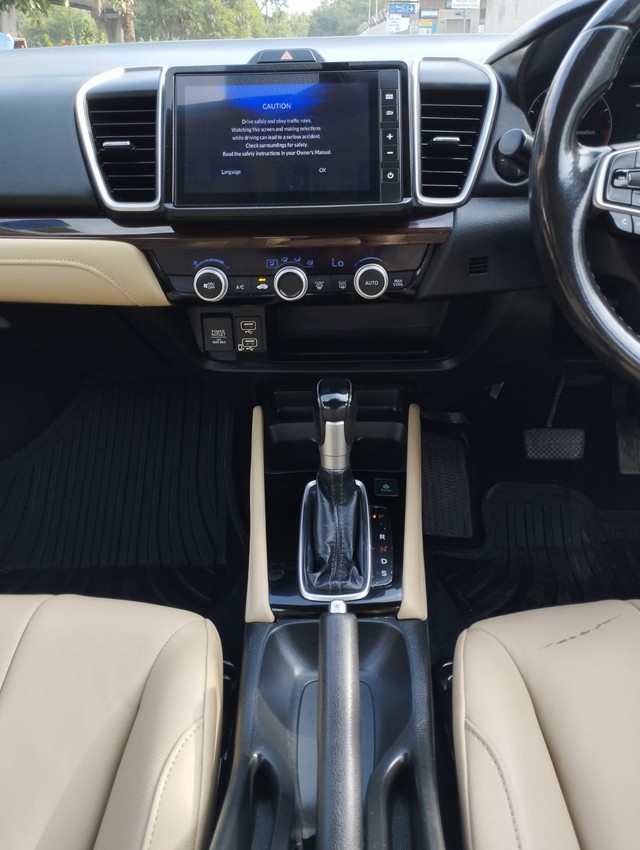 Second-hand 2021 Honda City ZX CVT for sale in New Delhi-13