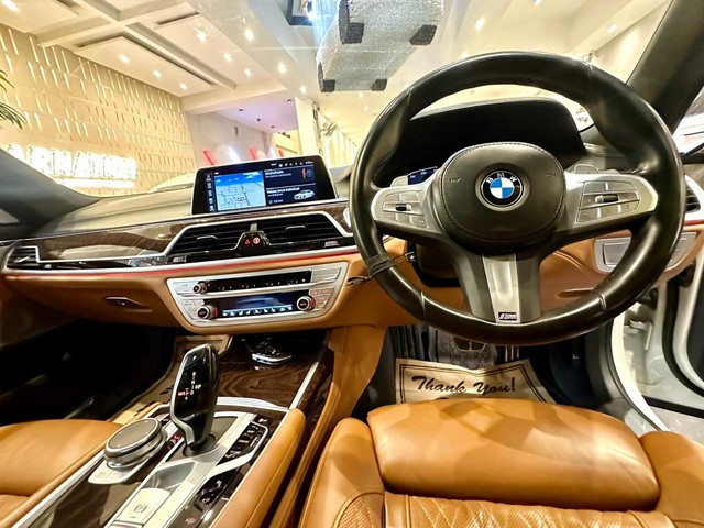 Second-hand 2022 BMW 7 Series 740Li M Sport for sale in New Delhi-12
