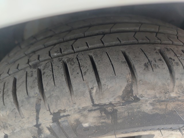 Second-hand 2020 Ford Figo Titanium Diesel for sale in New Delhi-3