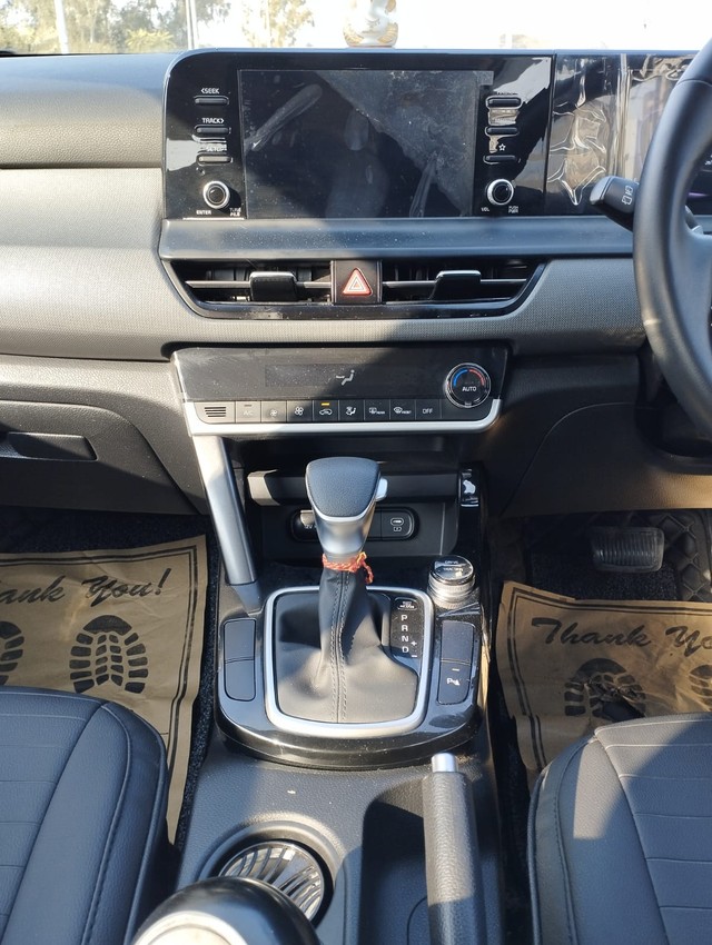 Second-hand 2024 Kia Seltos HTK Plus IVT for sale in New Delhi-17