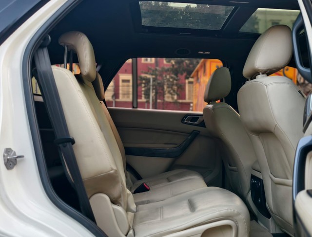 Second-hand 2017 Ford Endeavour 2.2 Titanium AT 4X2 for sale in Kolkata-19