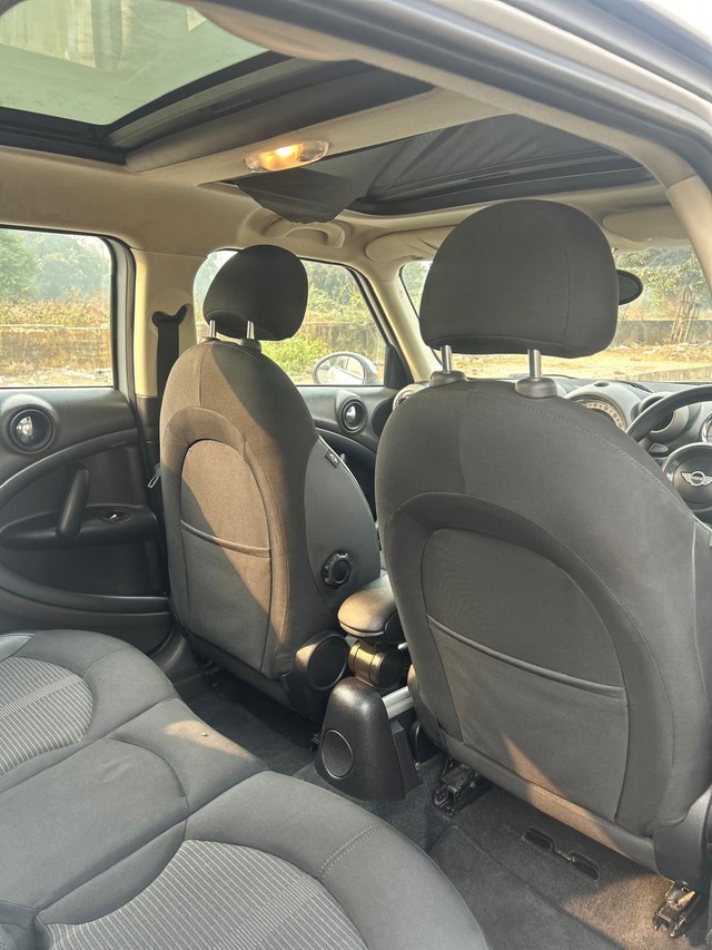 Second-hand 2012 Mini Cooper S for sale in New Delhi-6