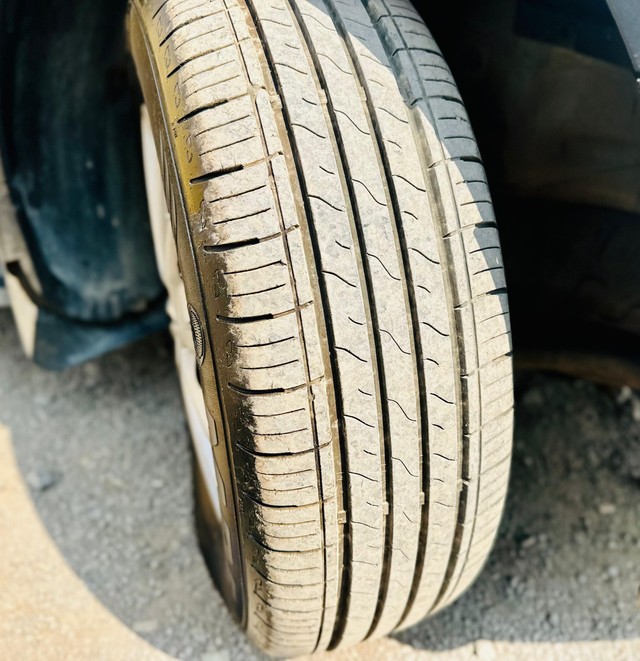 Second-hand 2016 Mahindra XUV500 R W10 FWD for sale in Pune-7