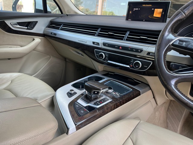 Second-hand 2016 Audi Q7 45 TDI Quattro Premium Plus for sale in Bangalore-7