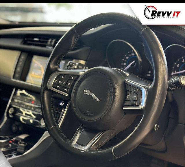 Second-hand 2018 Jaguar XF 2.0 Petrol Prestige for sale in Gurgaon-7