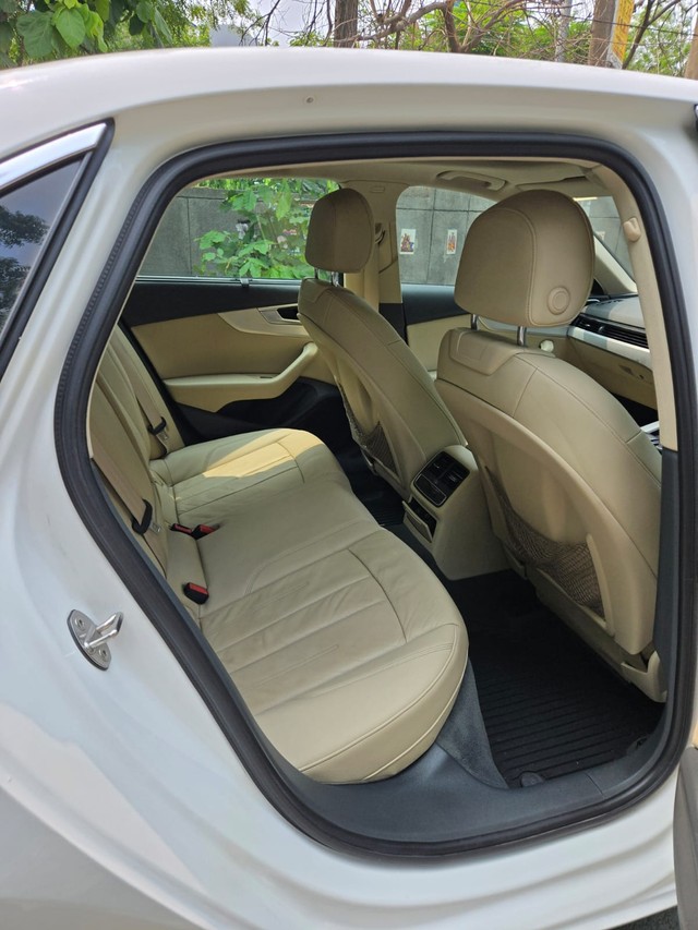 Second-hand 2017 Audi A4 35 TDI Technology for sale in New Delhi-5